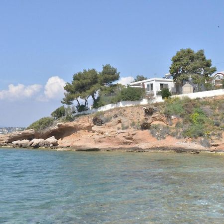 Salamis Beachfront House מראה חיצוני תמונה