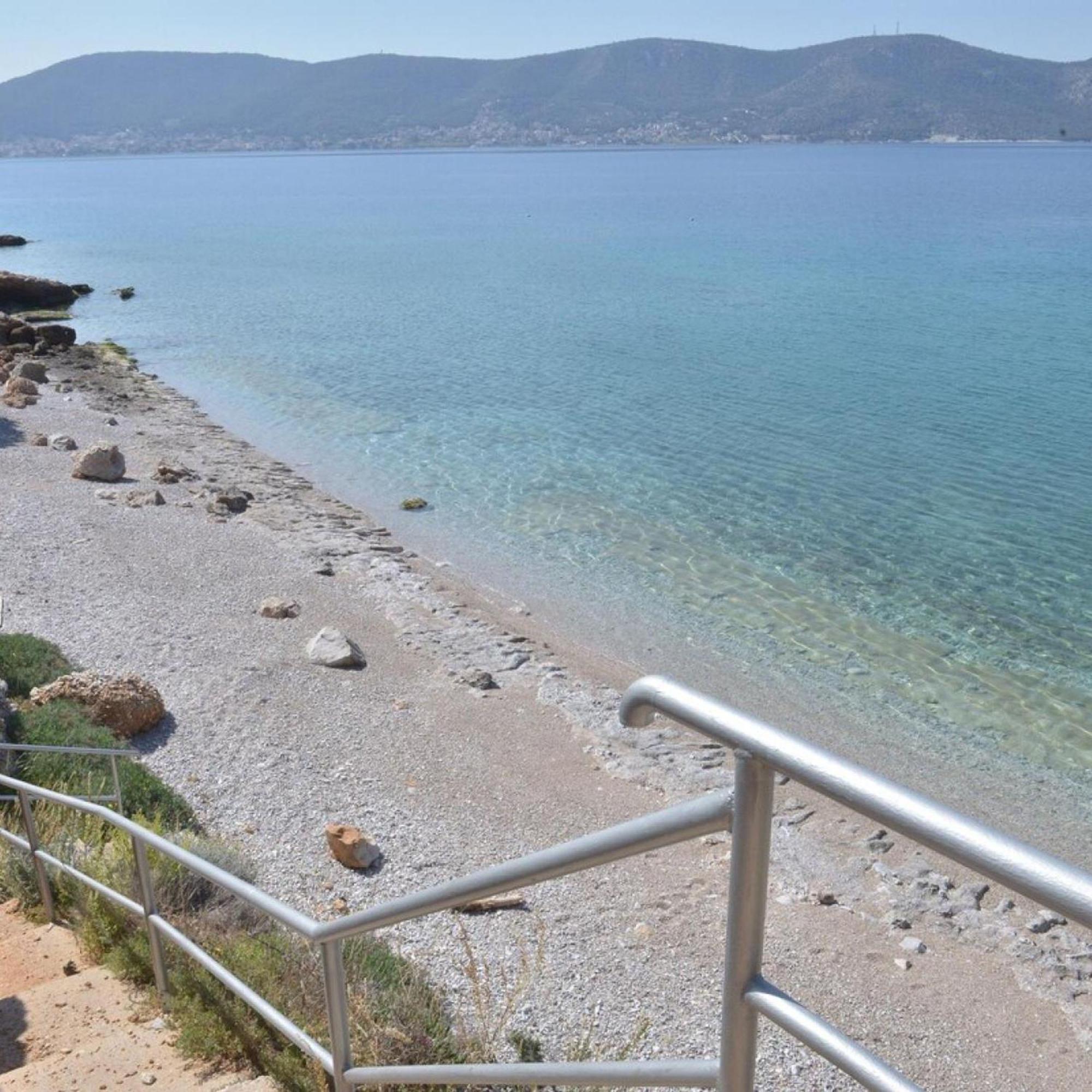 Salamis Beachfront House מראה חיצוני תמונה